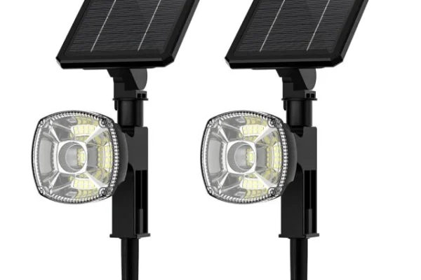 Solar Floodlights for Gardens: Night Drama with Focused Light